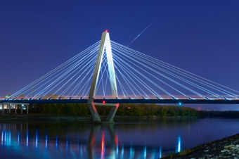 Christopher S. Bond Bridge
Kansas City, Missouri Christopher S. Bond Bridge
Kansas City, Missouri
